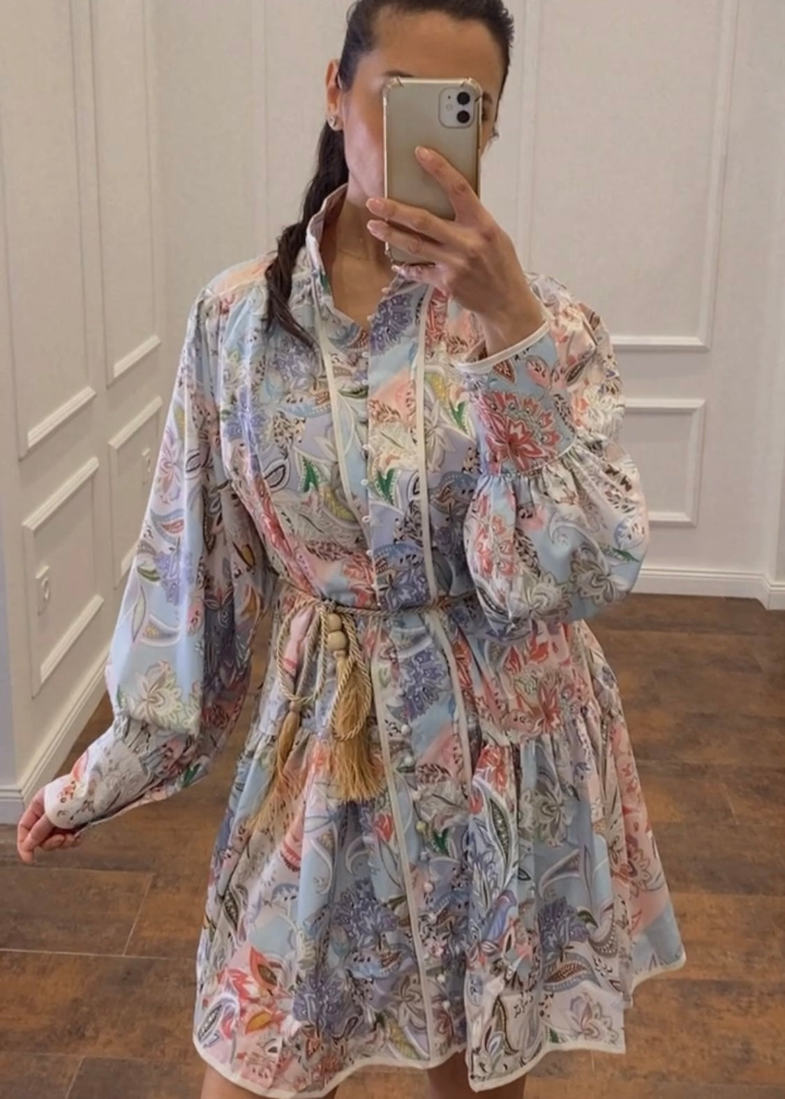 KLEID BLAU MIT MUSTER
