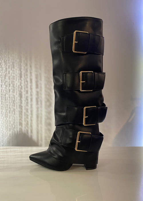 BLACK BOOTS MIT SCHNALLEN