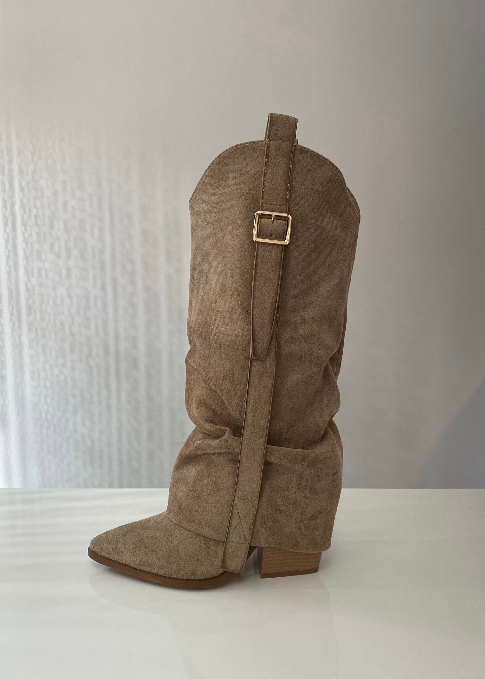 KHAKI BOOTS